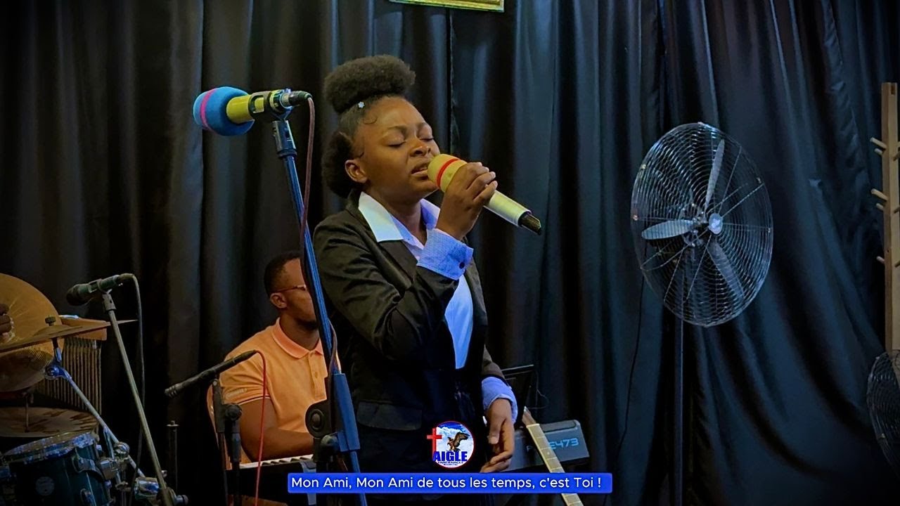 Chant : Sœur Ruth Beya interprète la Chanson ''Tu es tout pour Moi'' de Frère Seth Mulumba