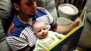 2010.11.04 - Daddy & Lucas Reading Bossy Bear