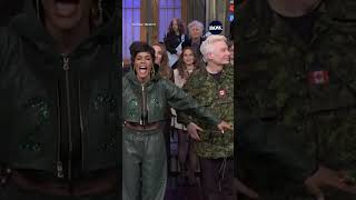 Mike Myers honours Canadian military on SNL