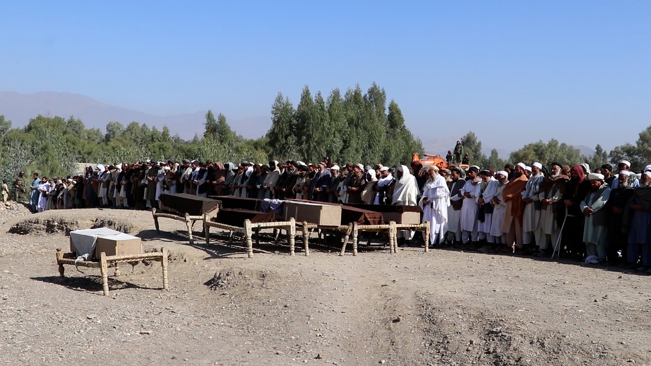 ننګرهار کې د پاکستان د تېرې شپې هوایي برید له امله اوښتي زیانونه او د خلکو زړه بوږنوونکې کیسې