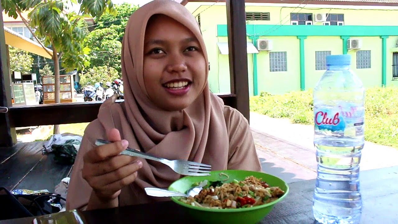 Our Favourite Food in Canteen - YouTube