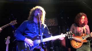 Grup Devil - Delisin Sen