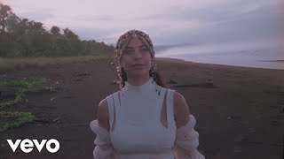 Debi Nova, Fer Casillas - Luciérnagas (Official Video)