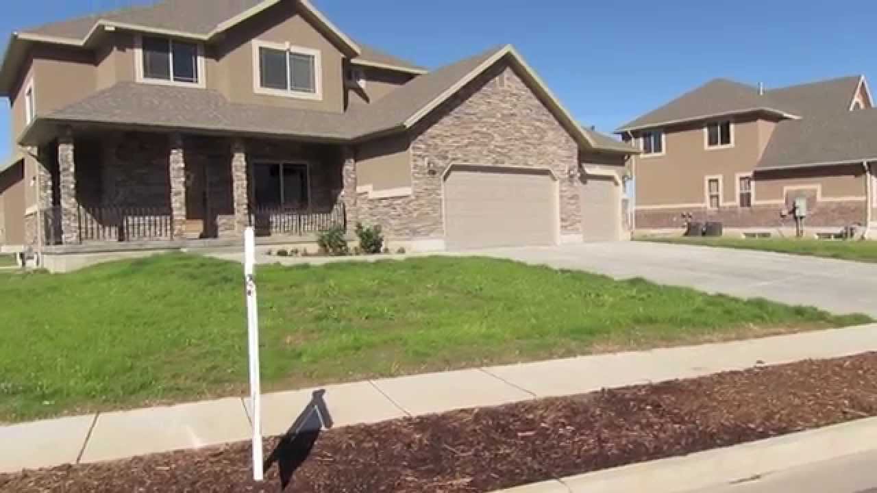 5 Bedroom 3 Bath 2 Story Home For Sale in Kaysville Utah 