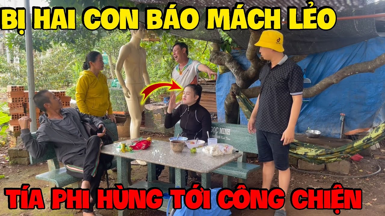 Bị Hai Con Báo Mách Lẻo Ở Nhà Ăn Cơm Với Muối Dì Hương Làm Tía Phi Hùng Một Trận Tơi Tã