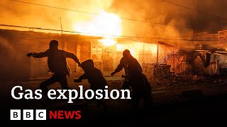 Kenya: Gas explosion in Nairobi kills at least three and injures hundreds | BBC News image