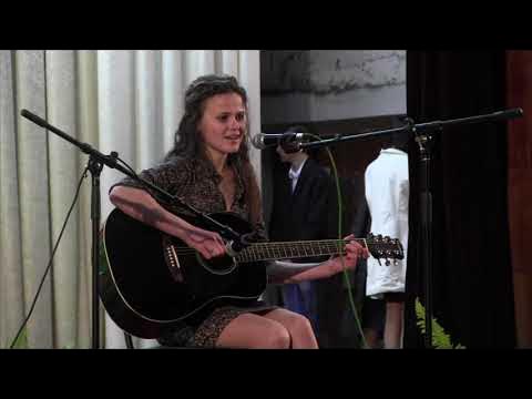 Слушать песню и пусть молчат колокола. Зажгите свечи афган. Зажгите свечи кто поет. Зажгите свечи и пусть молчат колокола. Слушать песню и пусть молчат колокола.