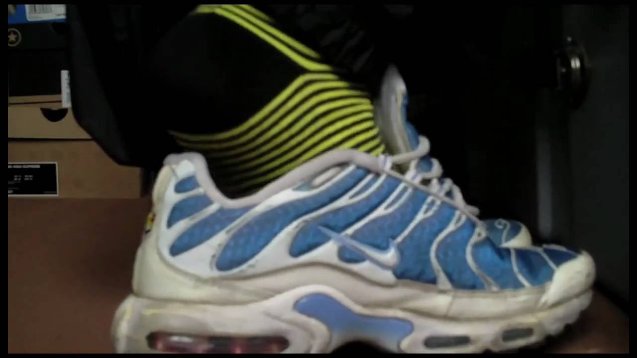 Me wearing Jorr's Nike Air Max Tn - YouTube