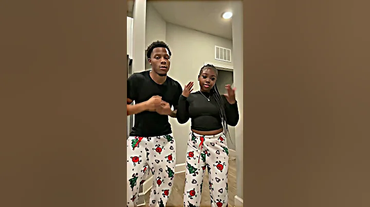 Under the mistletoe😊#dance #foryou #trendingshorts #trending #shorts #justinbieber