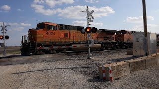 👍👍 70-MPH!  BNSF Double-Stack Flying East!  @@