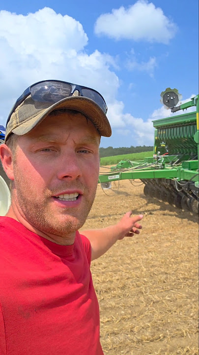 No-tilling some alfalfa on wheat stubble! #farmer #agriculture #farming #farm #newholland #hay