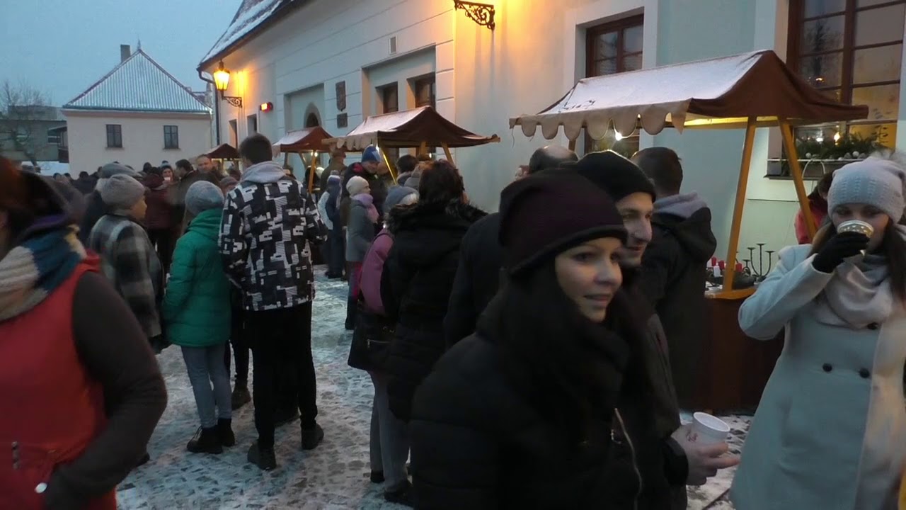 Vánoční trhy a slavnostní rozsvícení vánočního stromu  v  Nasavrkách  1.12. 2018