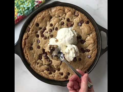 Famous "Pizookie" -- Chocolate Chip Skillet Cookie Recipe