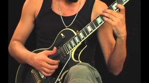 4 Notes per String Tapping Lick on a Single String - Lead Guitar Lesson