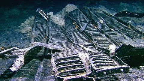 What Caused This 1980 Shipwreck to Tear Apart?