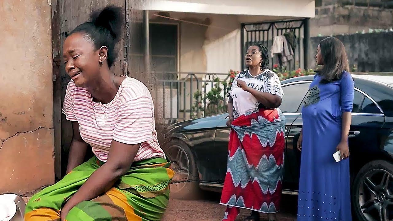 La méchante belle-mère maltraite l'orpheline sais pas qu'elle serait celle qui changerait sa famille