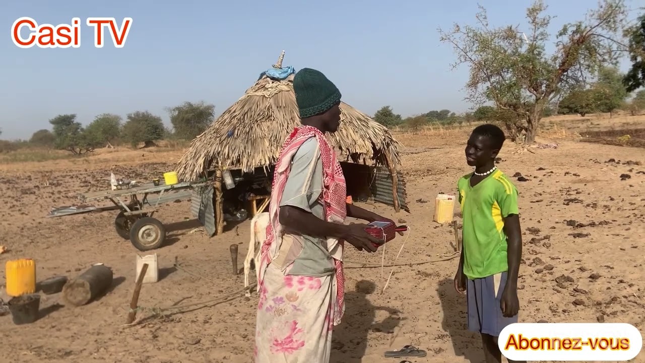 DJ ADIOSS FAIT DANSER TOKO OUSMANE AU TROUPEAU,regarde MOUSTAPHA HAGGA TIMAGUE