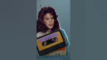 الفنانة ذكرى محمد 