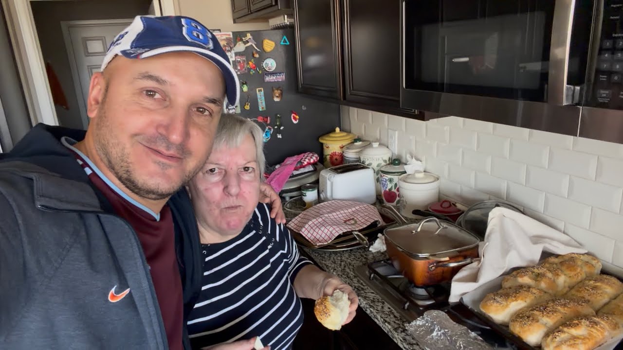 Olga de la Strehaia mă vrea la București🆘Mama Nina și pâinea la Tigaie🆘Conserve cu carne la Animale🎬