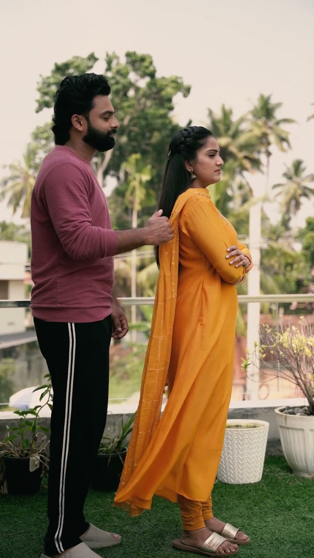 #EthoJanmaKalpanayil ഇങ്ങനെ പറയാതെയും പറയാം പ്രണയം..