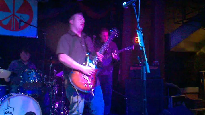 Little Wing- IRISH REDD featuring Matt Claude (Clu...