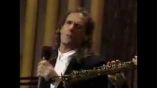 Michael Bolton and Kenny G shred chords