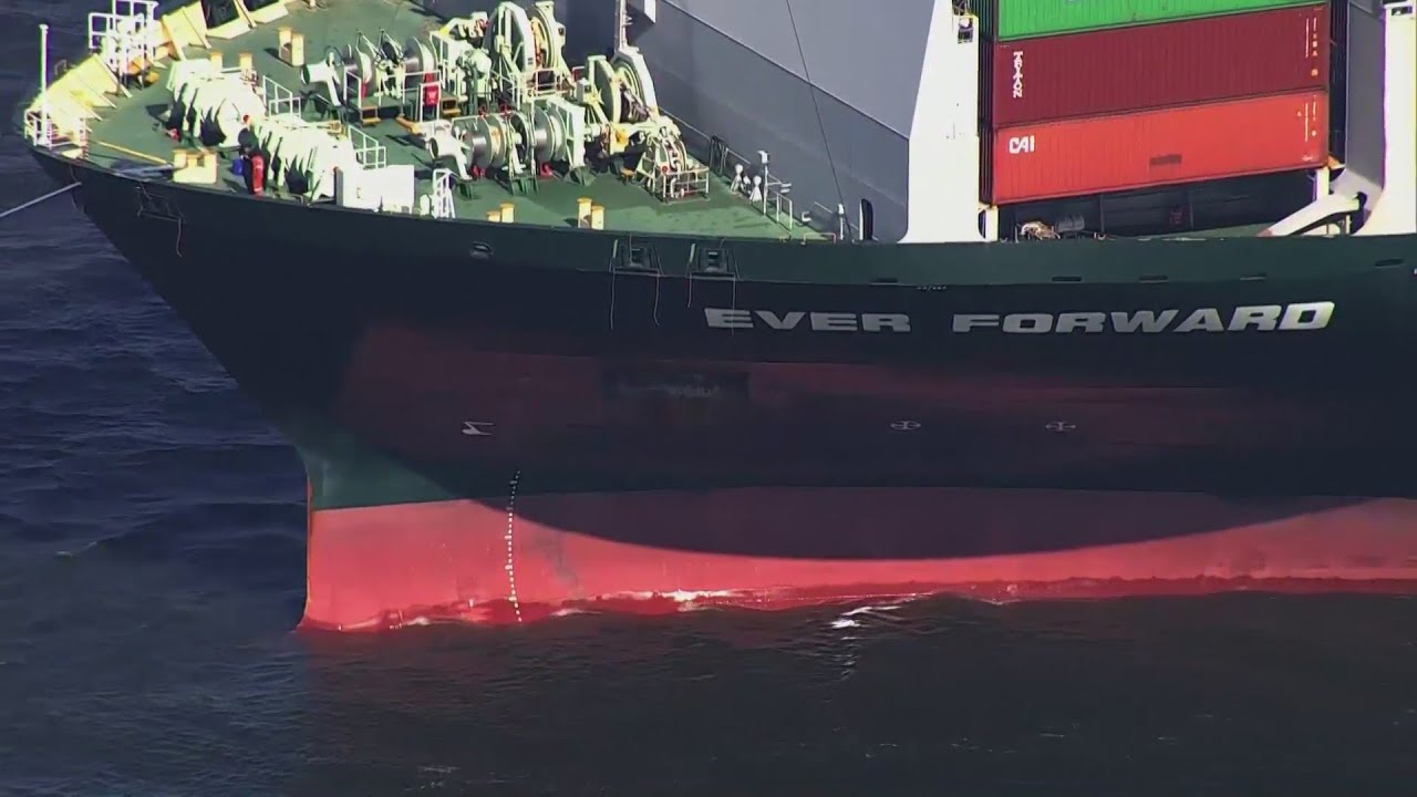 Coast Guard: Norfolk-bound Ever Forward pilot was texting, making calls just before grounding of con