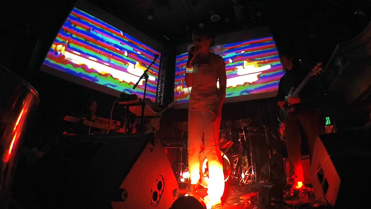 Guerilla Toss - (3/5) “Realistic Rabbit” 10/27/18 Philadelphia - YouTube