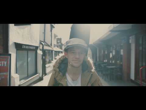 Dirty Sister - Middle Class Busker