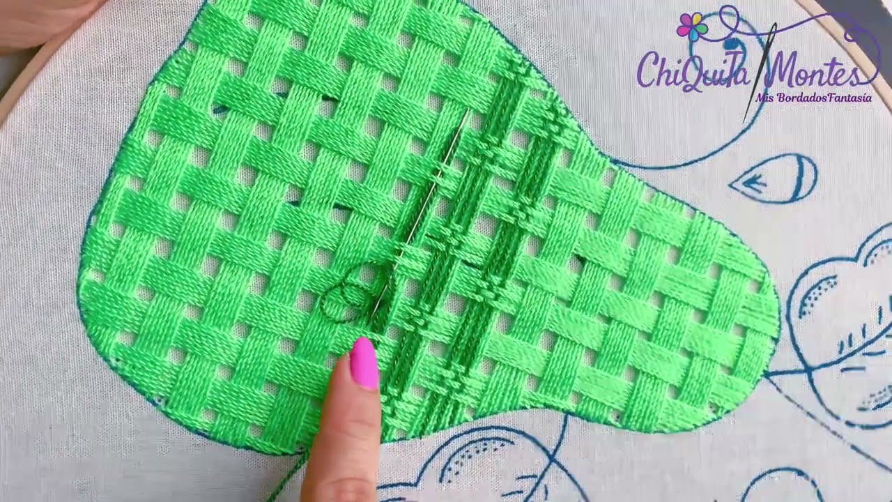 Bordado Fantasía Pera 13/ Hand Embroidery Pear with Fantasy Stitch