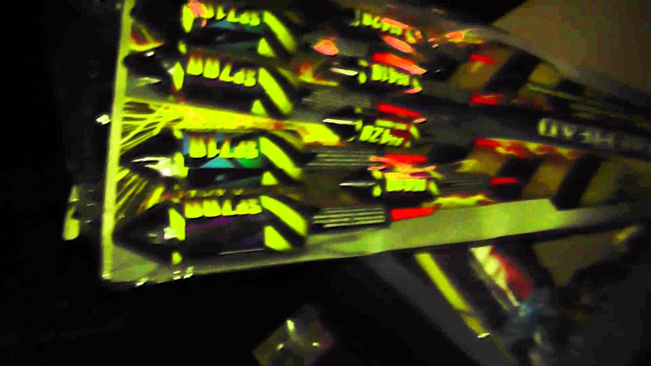 2 Nico Metalhead Raketen