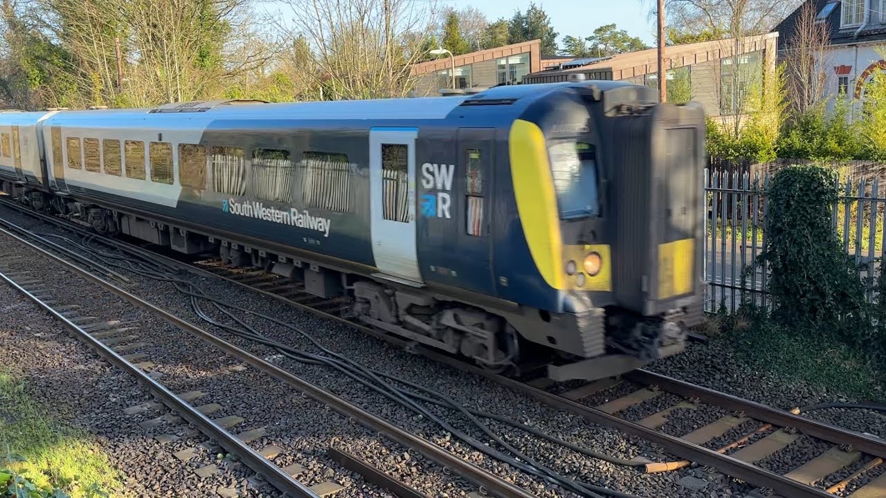 Class 444 Desiro | 444005 + 444025 | South Western Railway