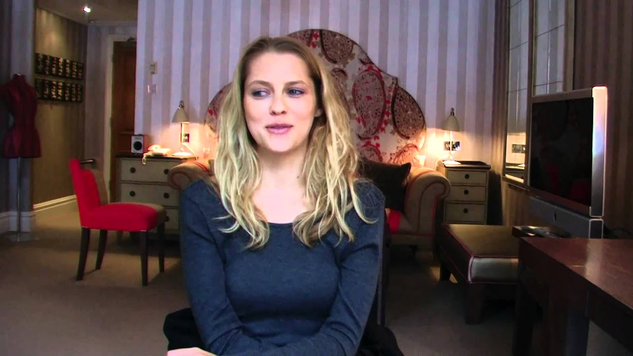 hmv - Exclusive interview with "I Am Number Four" star Teresa Palmer