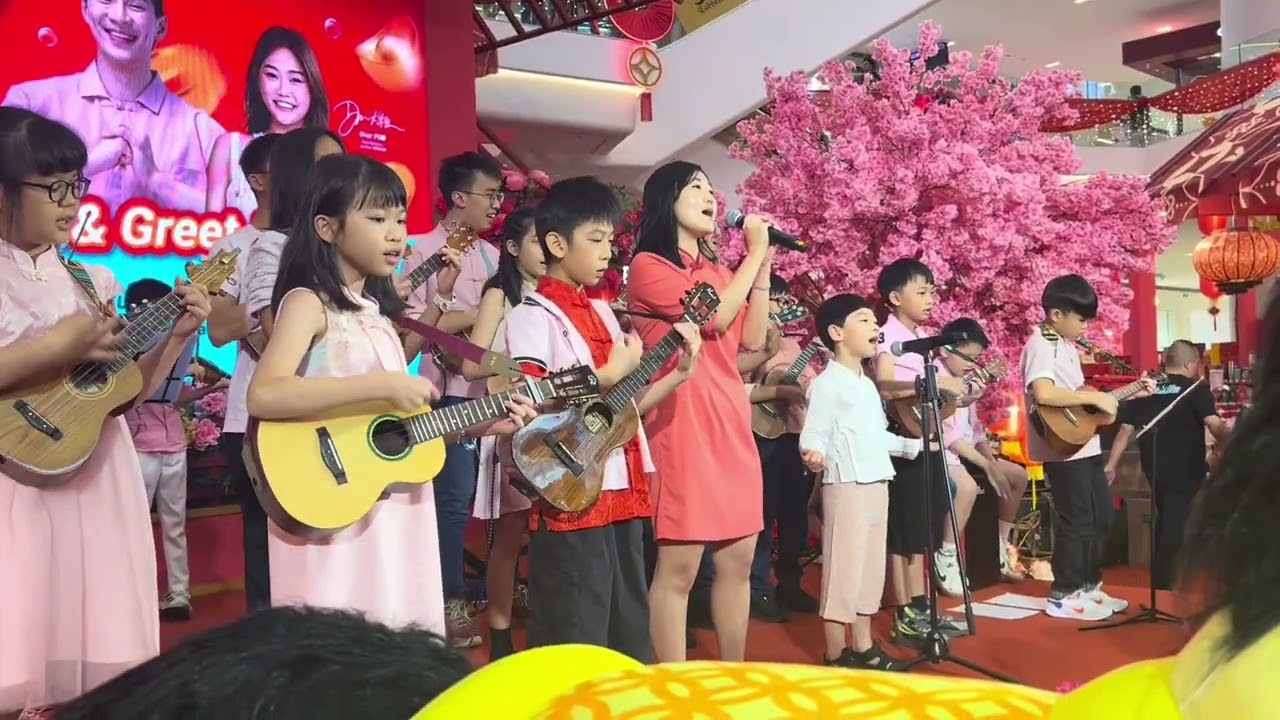 以前会拒绝唱华语新年歌，现在居然当了小主唱❤️ #joyinmusic #kidmusicshow #2026CNY #健健康康过好年