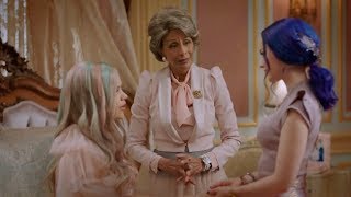 Descendants 3 - Audrey Apologizes To Mal Clip