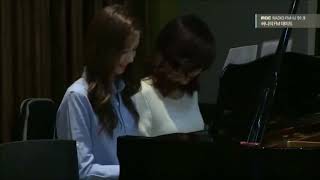 SNSD Yoona and Sunny Playing Piano
