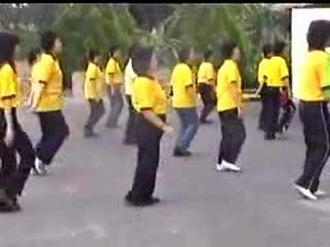 Choreographed by Ku CL 32 counts, 4 walls, beginner line dance Music: Jambatan Tamparuli by Herman Justin ( Kadazan song )