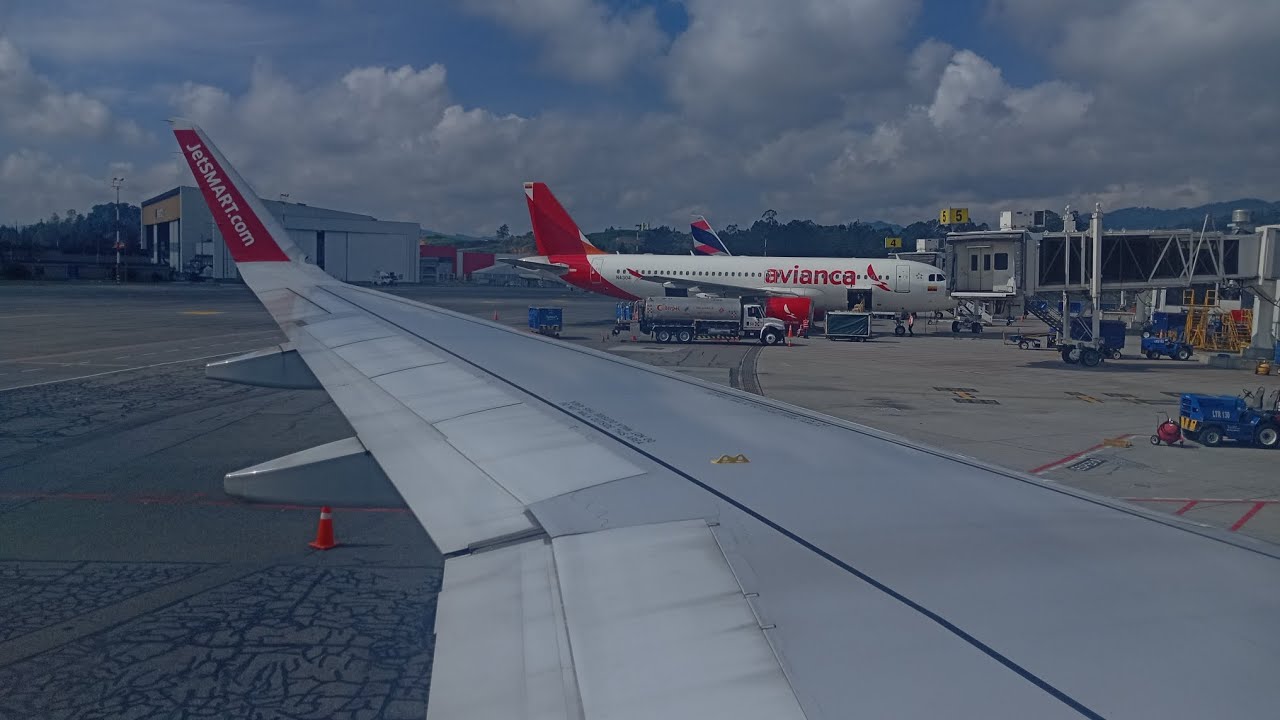 JET SMART: VUELO JA 5111 // MEDELLÍN (MDE) - BOGOTÁ (BOG) - DESPEGUE