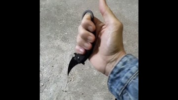FAST opening folder Pikal Karambit Knife Fox Knives IG giuliano_ron