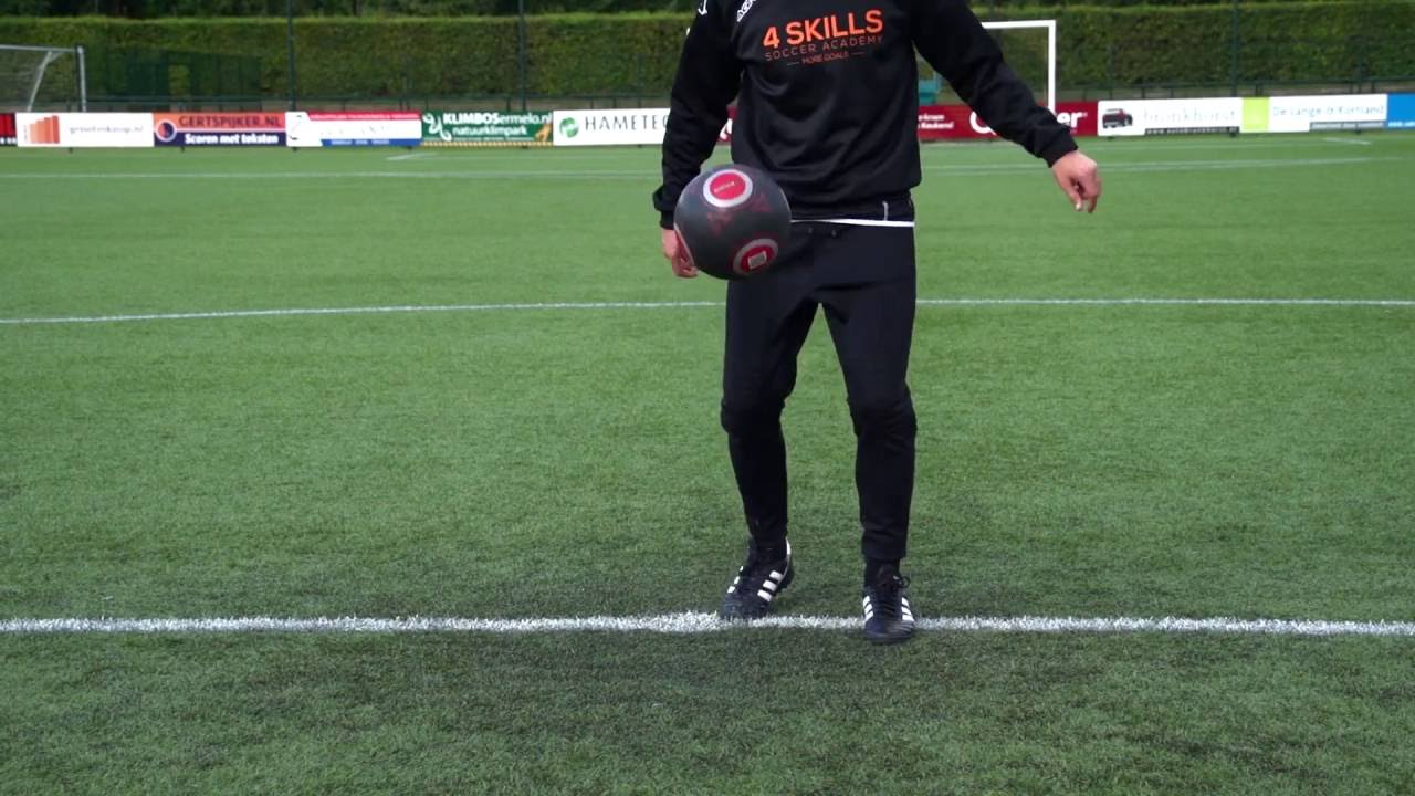 Freestyle Voetbal leren - 'Effect Kick ups' door Joshua Agteres