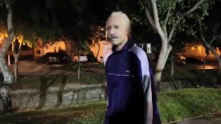 Футбольный фристайлер переоделся в старика и уделал пацанчиков на районе