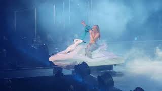 Shirin David Live Tour 2023 in Vienna: Shirin David performing HOES UP G'S DOWN | Olga Todorovic Resimi