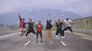 Download Lagu Kick Kuck and Friends - Cerita Untuk Masa Tua (official video) MP3