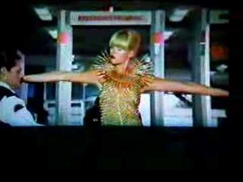 Reitmans Airplane Commercial