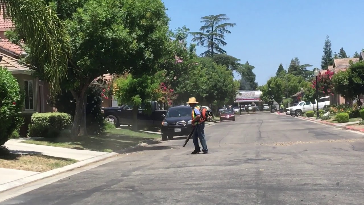 LANDSCAPER MAKING TO MUCH NOISE CLOVIS CALIFORNIA YouTube
