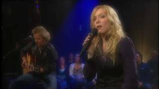 Video thumbnail of "Annie Villeneuve - Une chance qu'on s'a (live)"