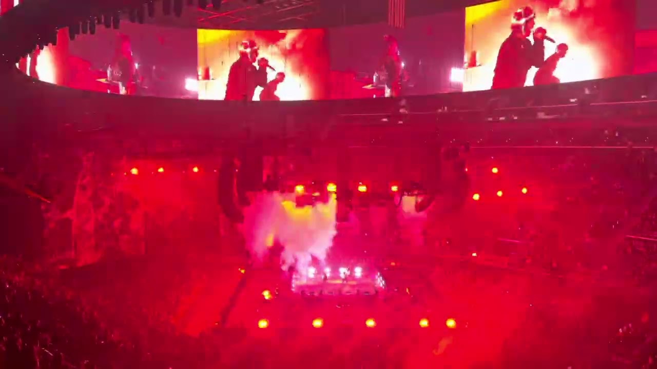 Babaymetal x Electric Callboy- Ratatata 