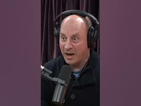 Space VS Bottom of thr Ocean | Joe Rogan and Garrett Reisman - YouTube
