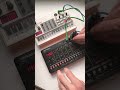 Roland t8 & korg volca sample acceleration acid music. Groovebox live