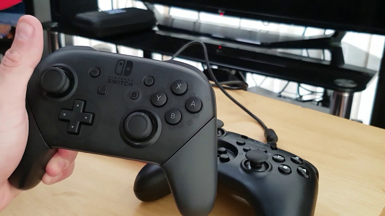 Hori nintendo. Hori Nintendo Switch Pro Controller. Nintendo Switch Pro Controller 2017. Nintendo Switch Pro Controller pocebol. Nintendo Pro Controller габариты.